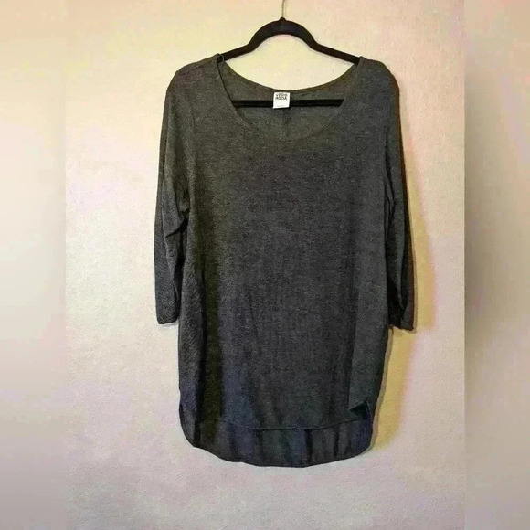 Vero Moda Gray shirt dress with back zipper accent great condition size Large - Picture 1 of 6
